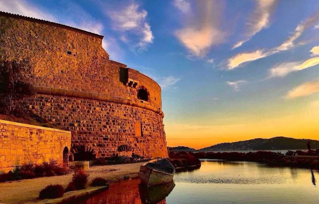 Tour Royale de Toulon vue extérieure